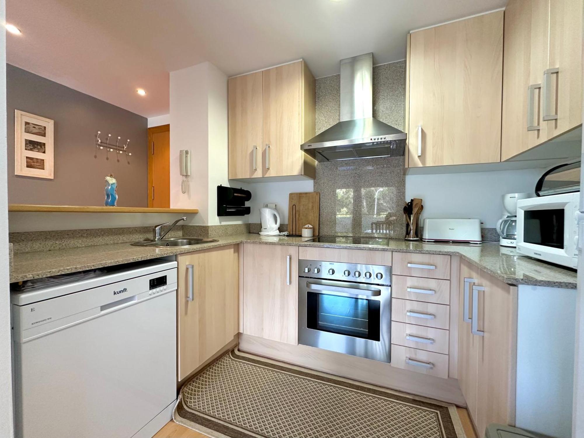 V017 - Porto Marina Apartment Roses Ngoại thất bức ảnh